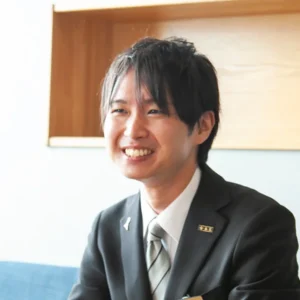 近藤佑哉